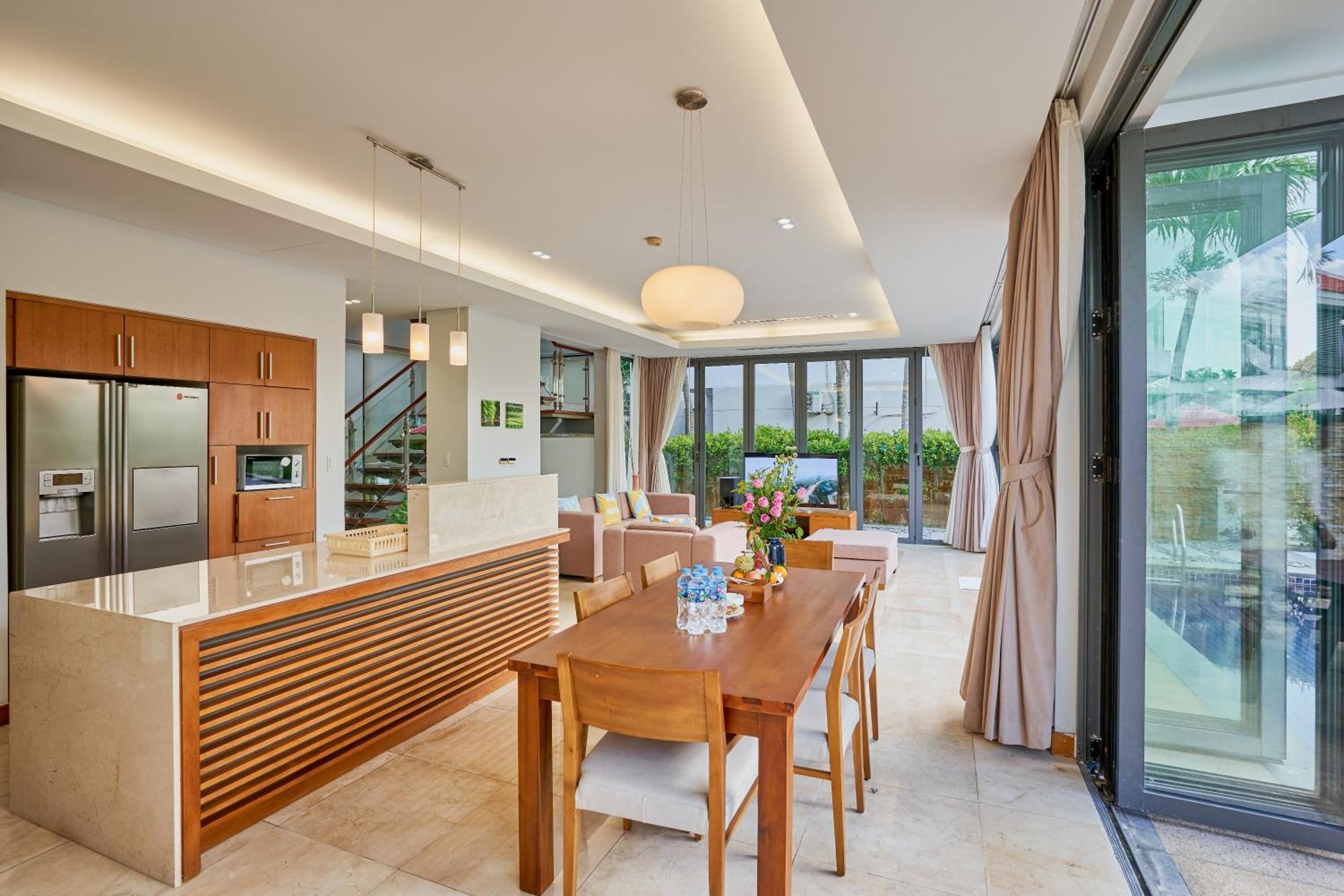 Ocean Luxury Villas Danang Exterior photo