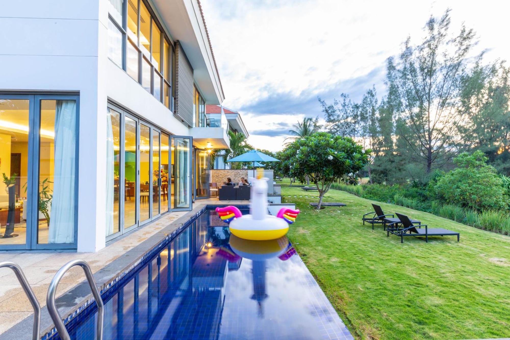 Ocean Luxury Villas Danang Exterior photo